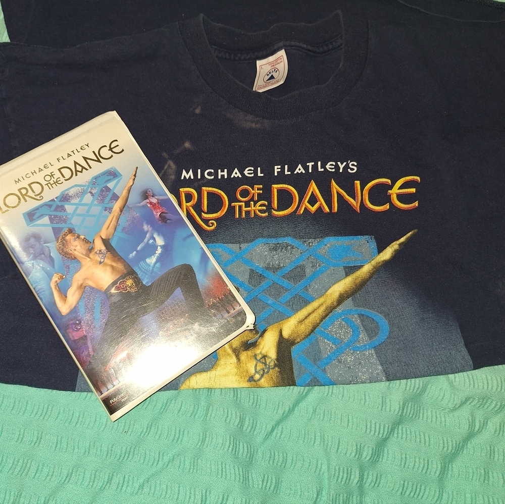 Vintage 1990s Lord of the Dance Dark Blue Souvenir Tee Large